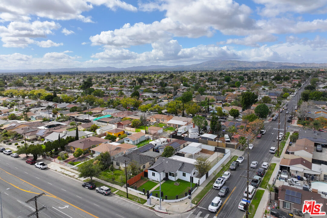12871 Osborne St, Pacoima 