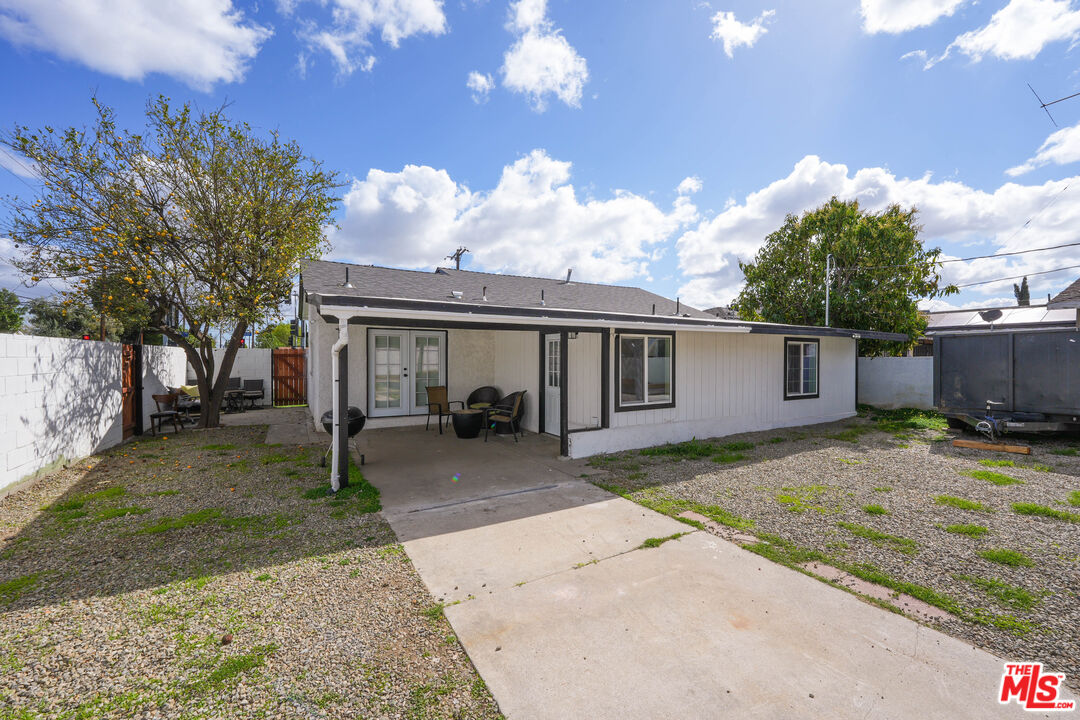 12871 Osborne St, Pacoima 