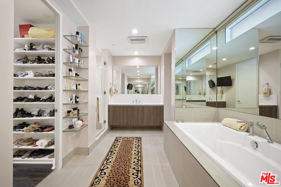 450 N Palm Dr Unit: 507, Beverly Hills 