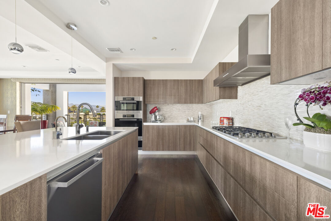 450 N Palm Dr Unit: 507, Beverly Hills 