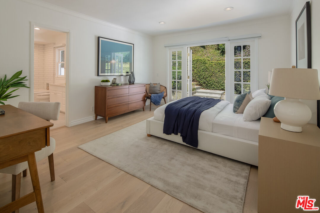 1134 San Ysidro Dr, Beverly Hills 