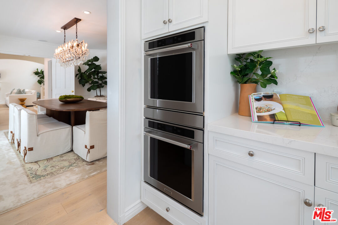 1134 San Ysidro Dr, Beverly Hills 