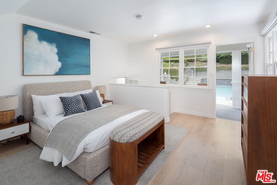 1134 San Ysidro Dr, Beverly Hills 