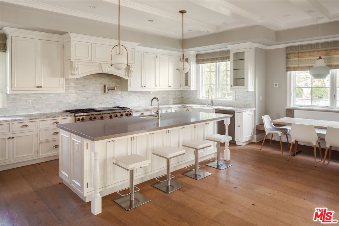 14750 Bestor Blvd, Pacific Palisades