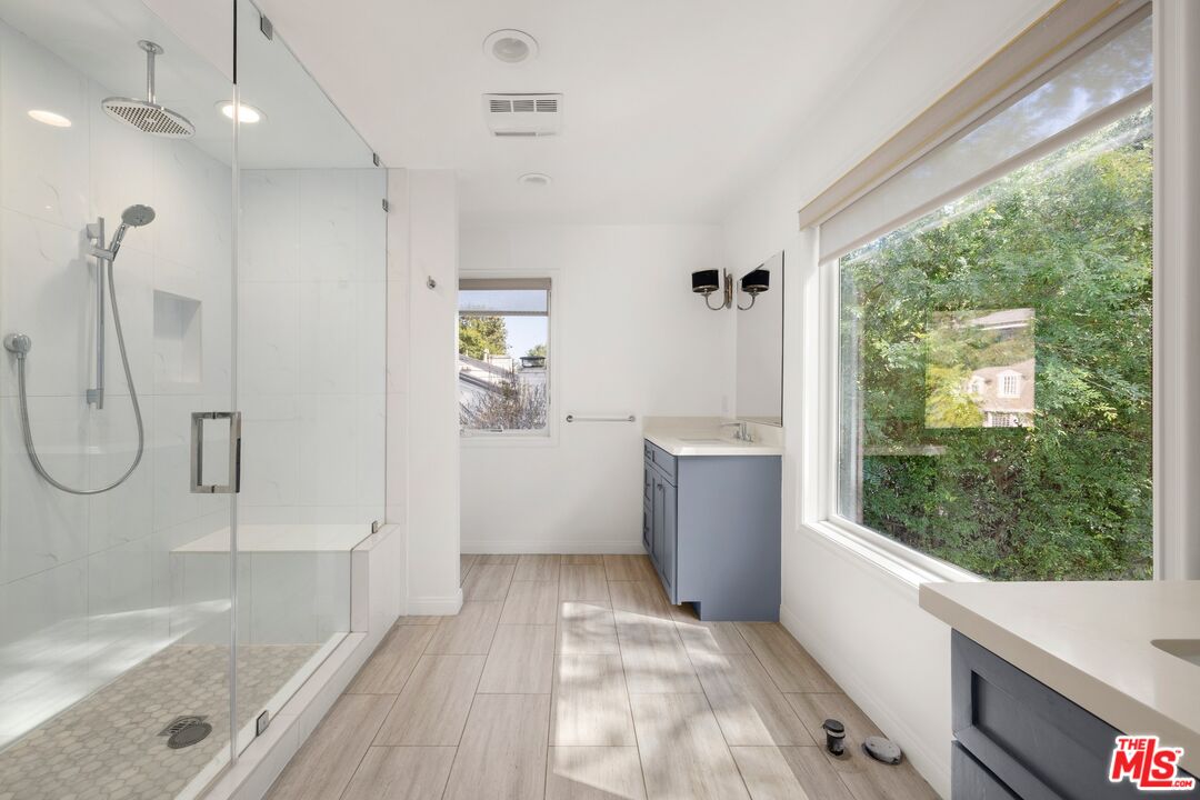 501 Cascada Way, Bel Air