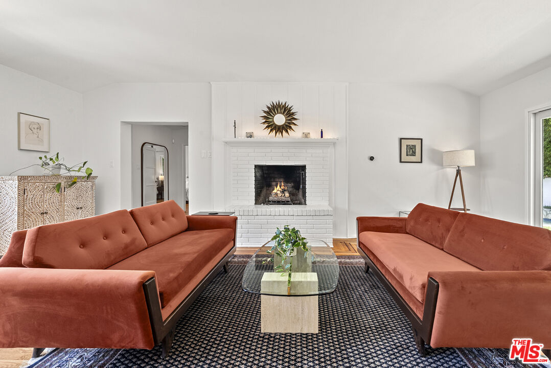 1972 Outpost Cir, Sunset Strip