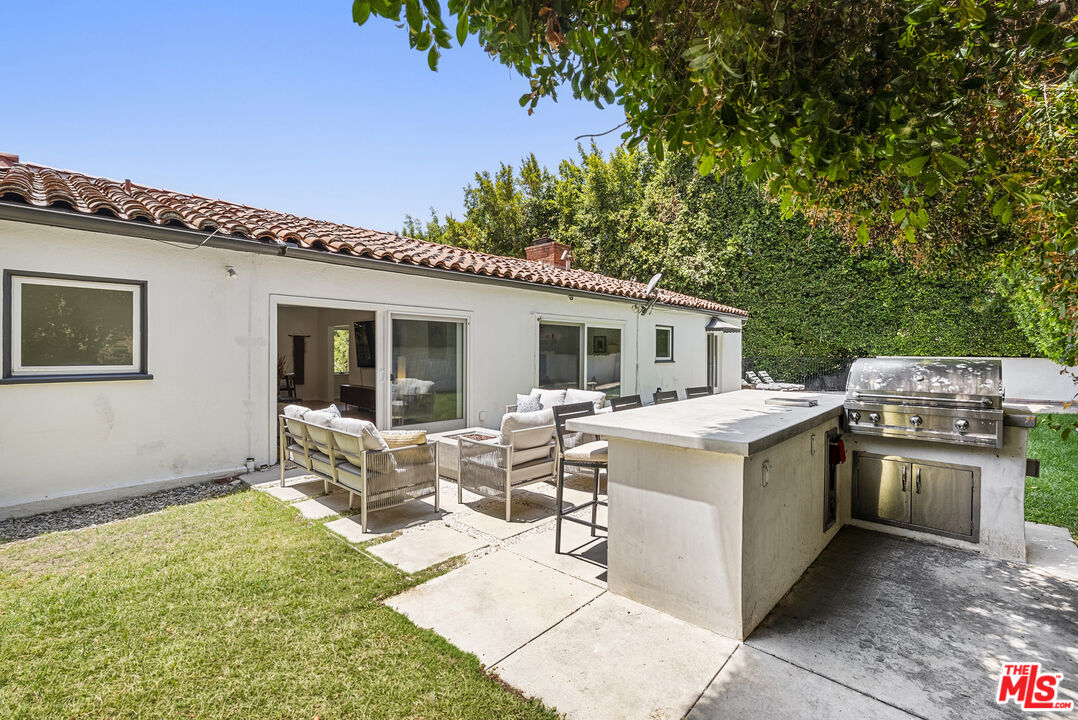 1972 Outpost Cir, Sunset Strip