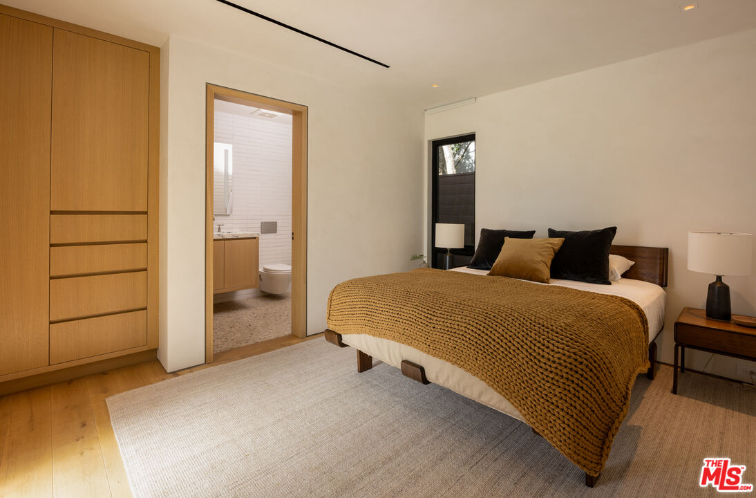 31388 Broad Beach Rd, Malibu