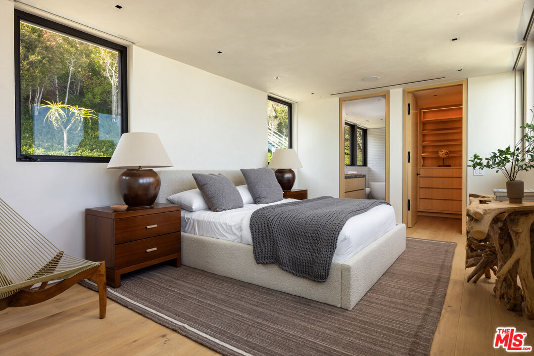 31388 Broad Beach Rd, Malibu