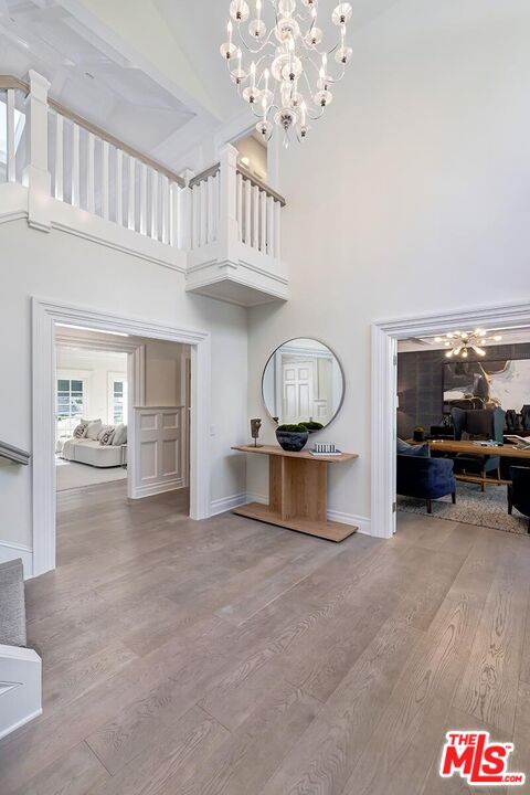 2803 Mandeville Canyon
