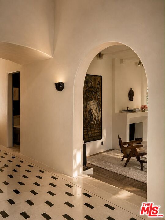 1168 N Doheny Dr, Sunset Strip