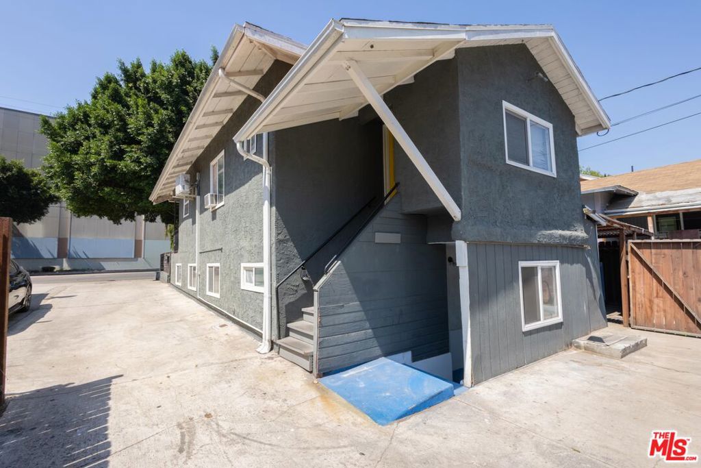 3445 E 4th Street, Boyle Heights 