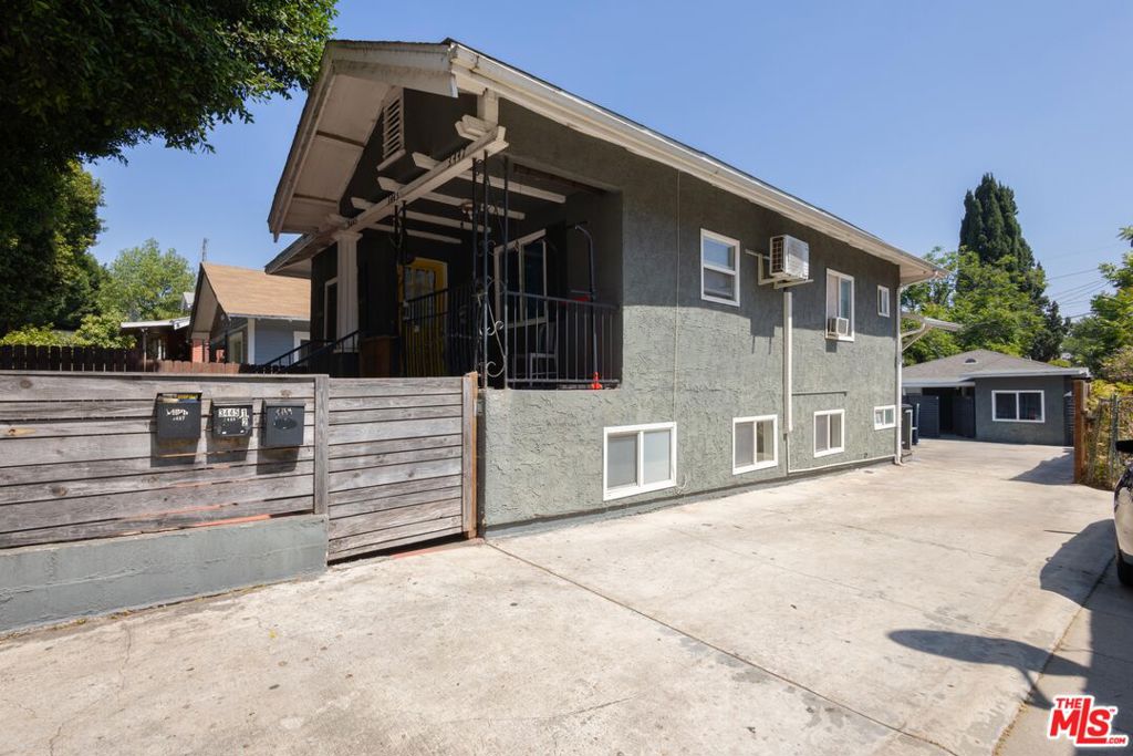 3445 E 4th Street, Boyle Heights 