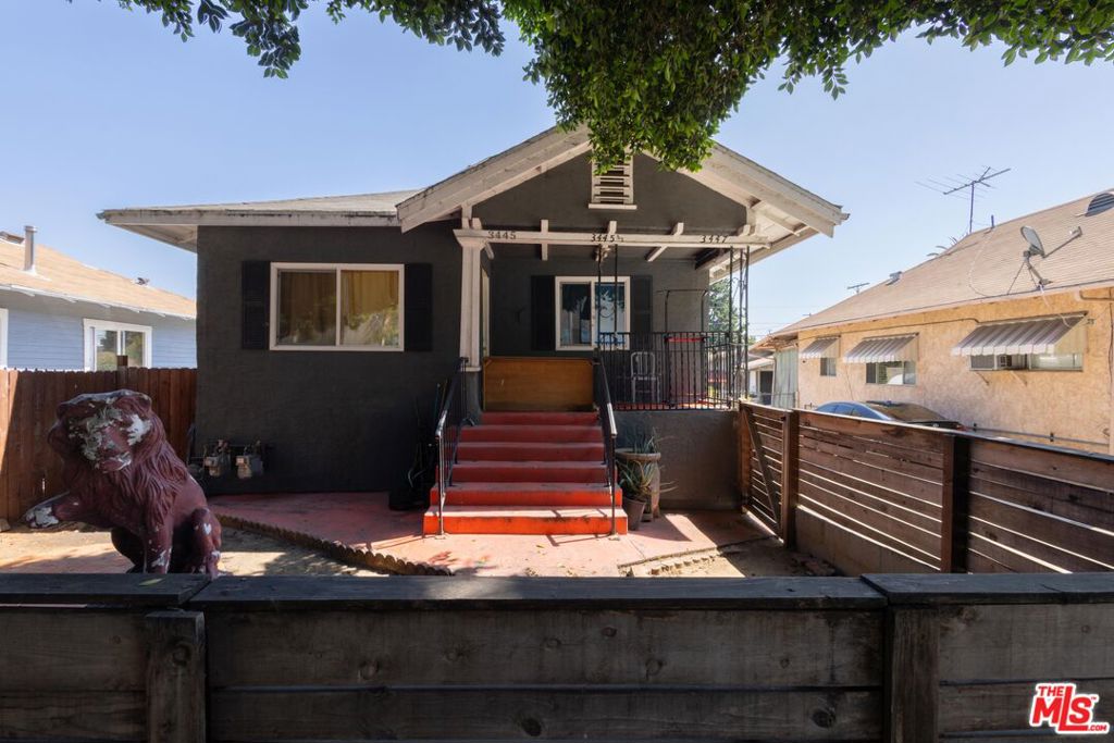 3445 E 4th Street