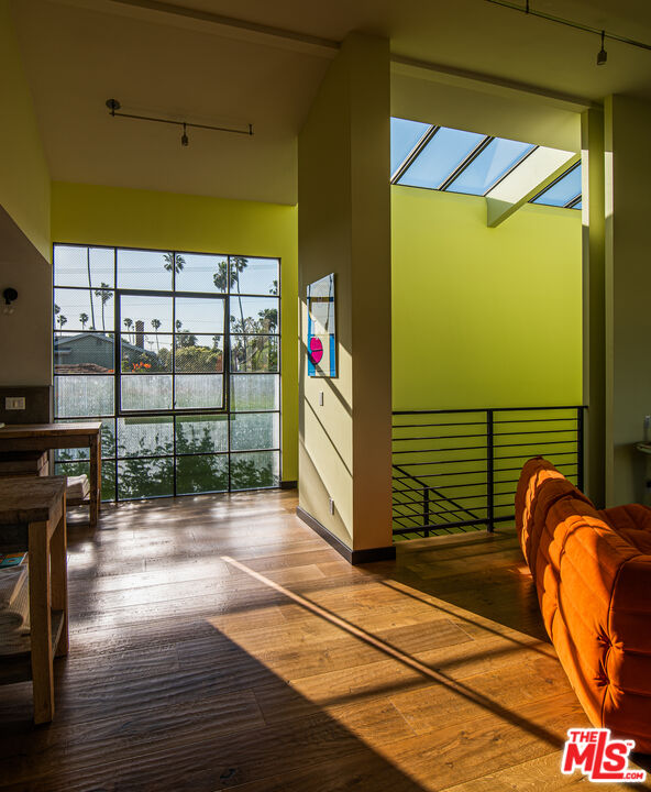 813 Palms, Venice