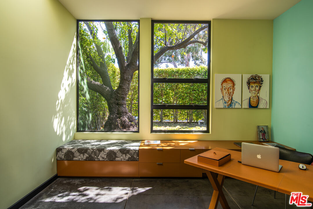 813 Palms, Venice