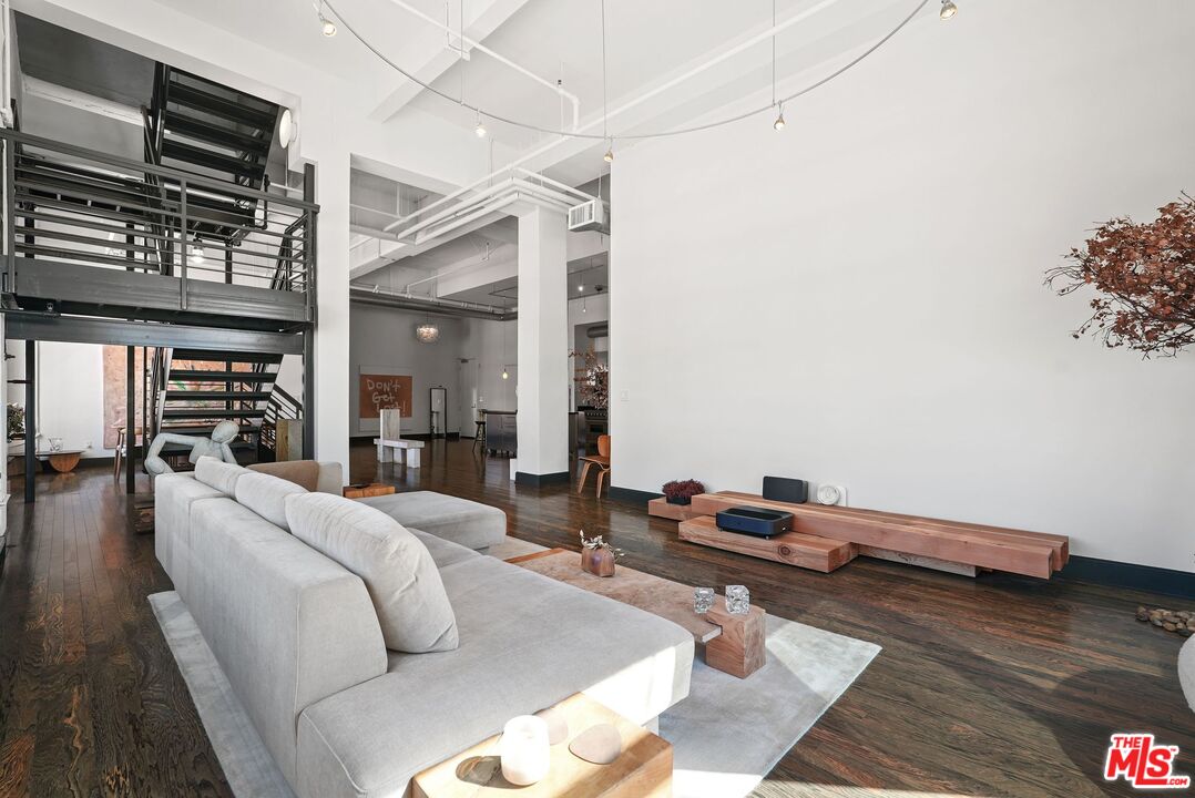 849 S Broadway Unit: 1210, Downtown LA