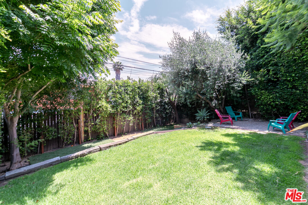 1530 S Sierra Bonita Ave