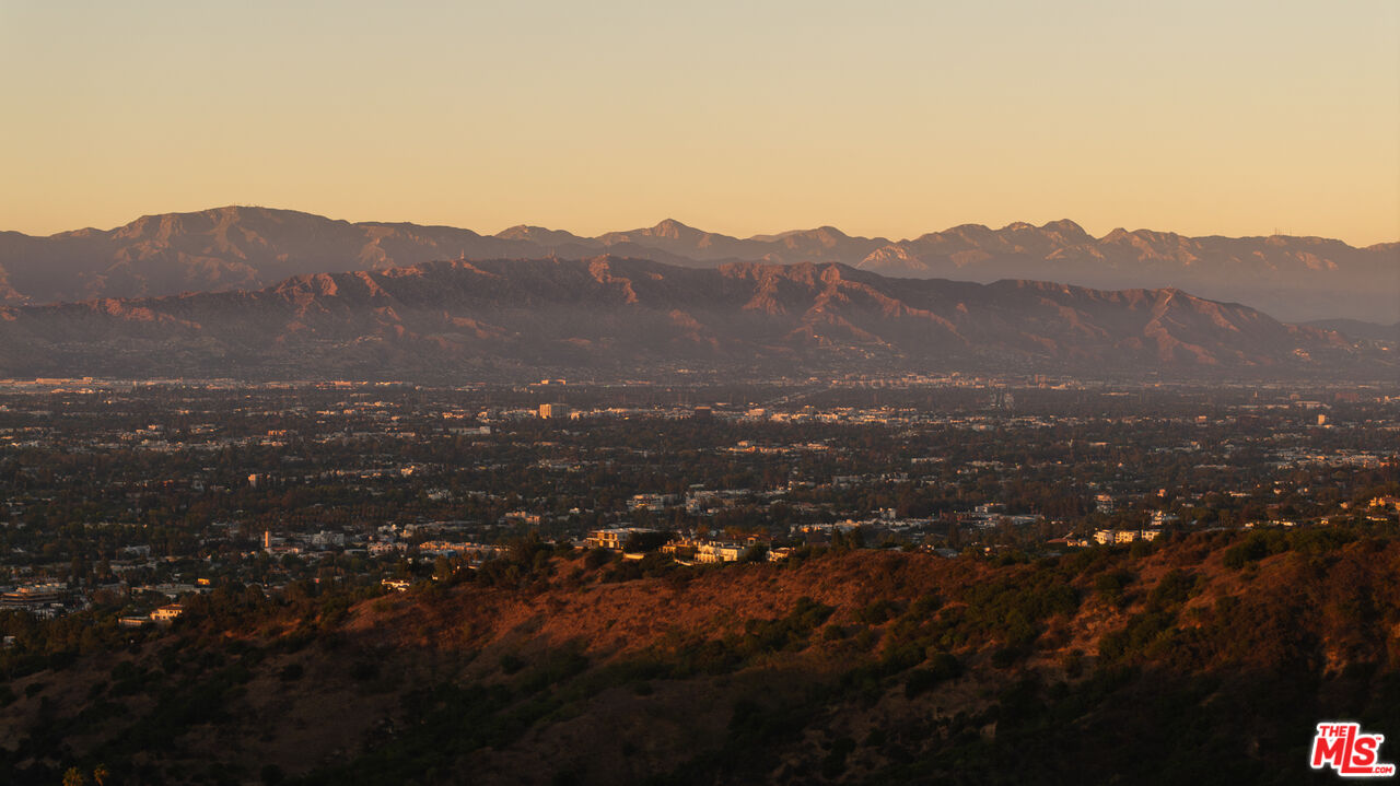 14655 Mulholland Dr, Bel Air