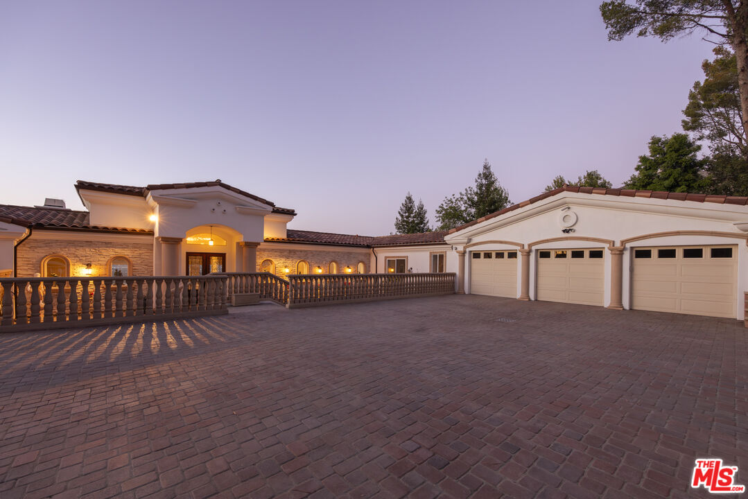 14655 Mulholland Dr, Bel Air