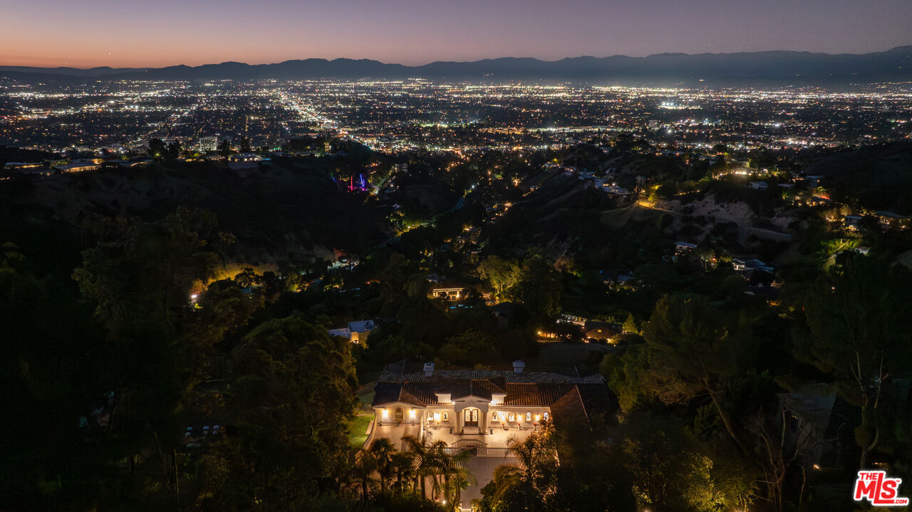 14655 Mulholland Dr, Bel Air