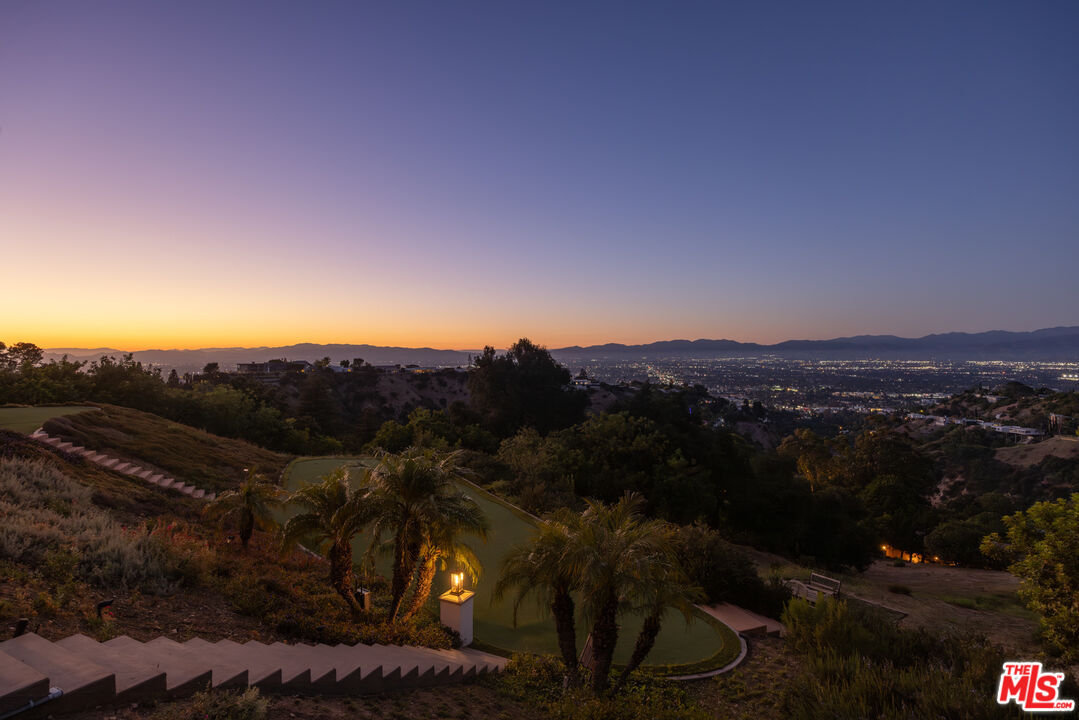14655 Mulholland Dr, Bel Air