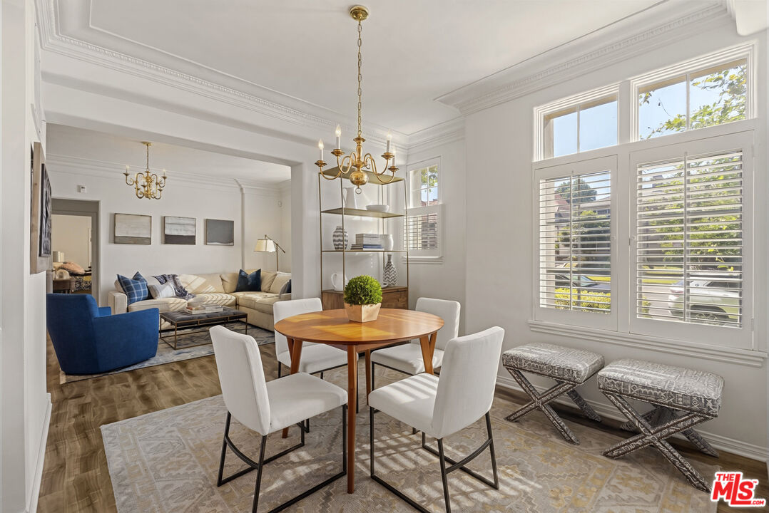 308 N Sycamore Unit: 102