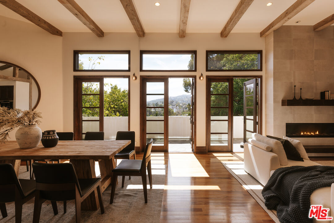6280 Ivarene Ave, Hollywood Hills