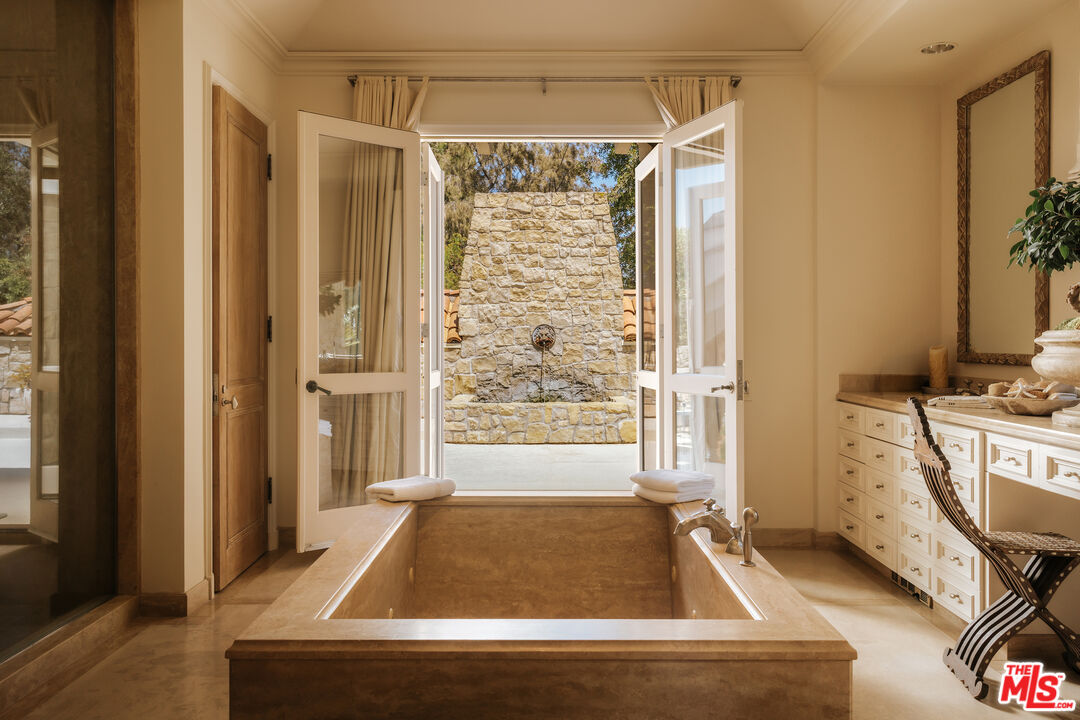 423 N Faring Rd, Bel Air 