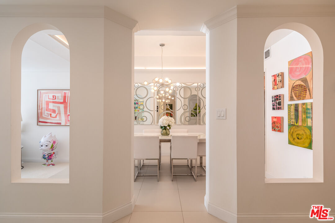 8455 Fountain Ave Unit: 518, West Hollywood 
