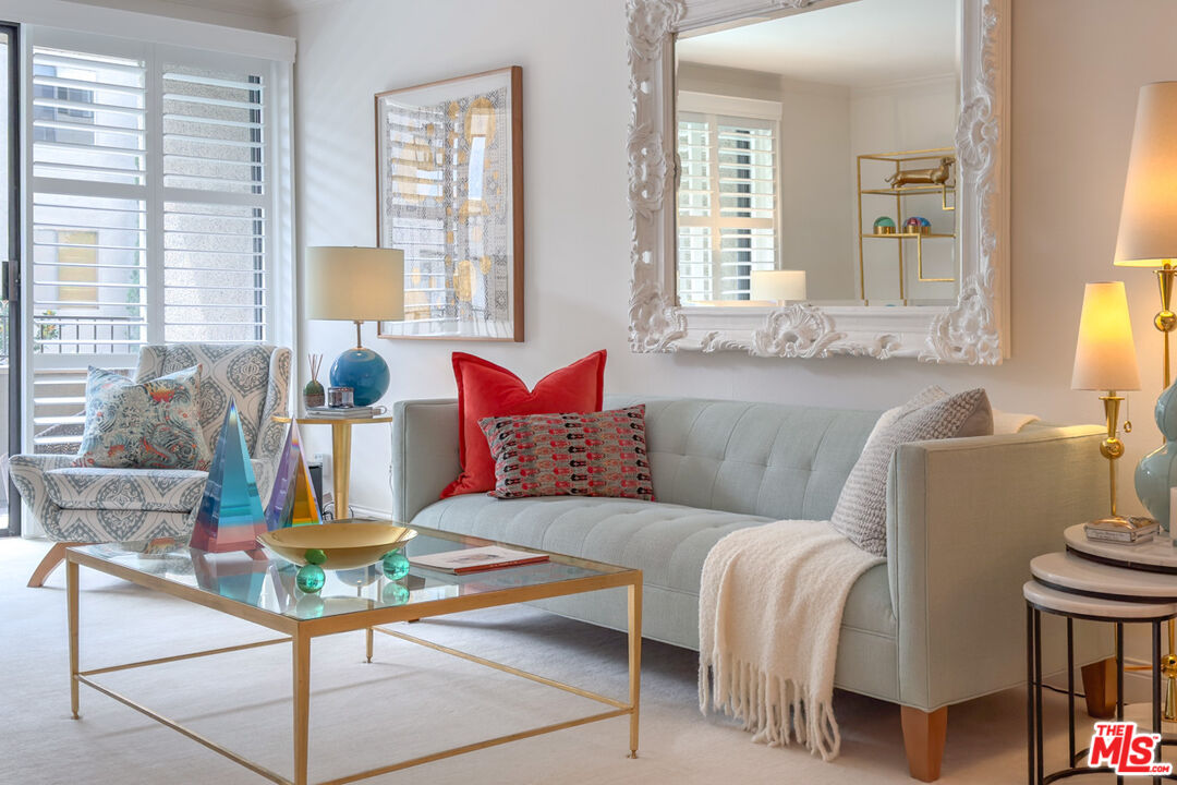 8455 Fountain Ave Unit: 518, West Hollywood 
