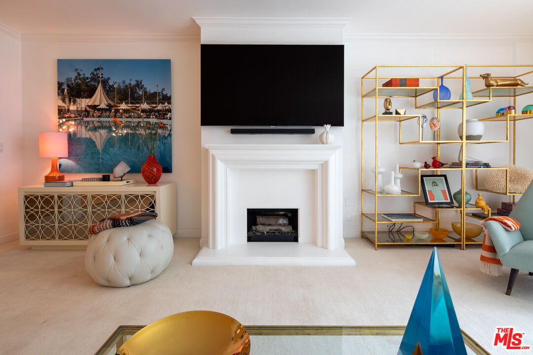 8455 Fountain Ave Unit: 518, West Hollywood 