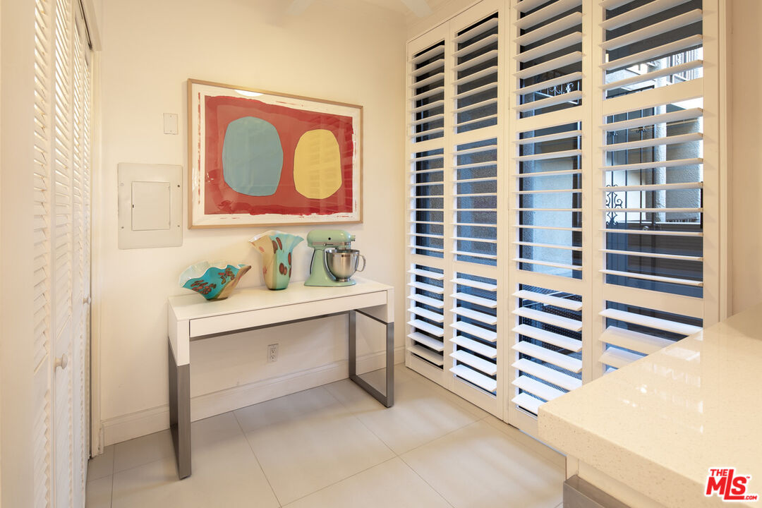 8455 Fountain Ave Unit: 518, West Hollywood 