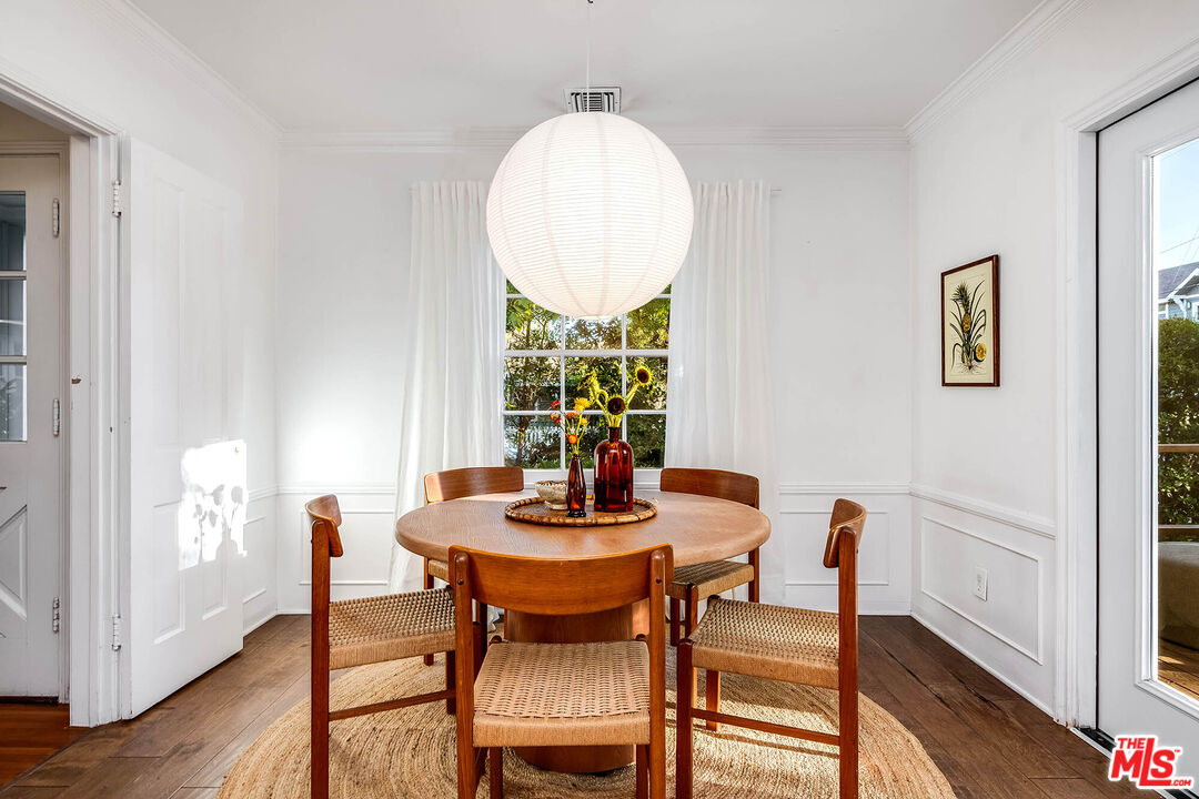 4740 Denny Ave, Toluca Lake