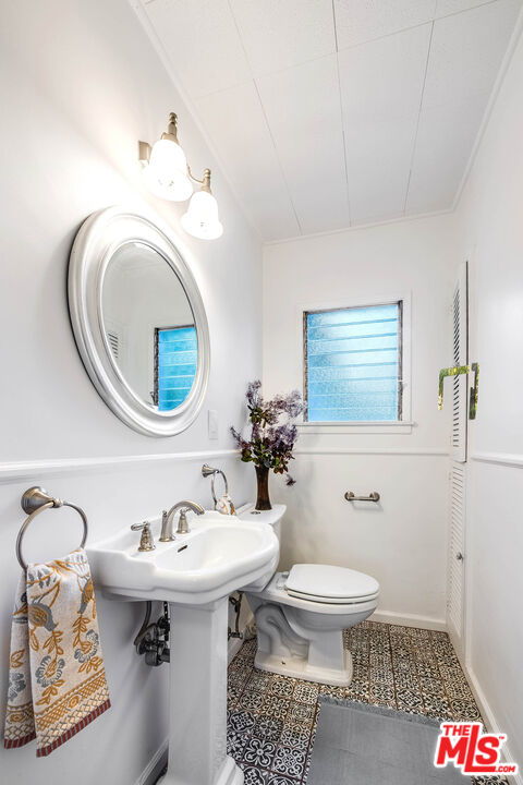 4740 Denny Ave, Toluca Lake