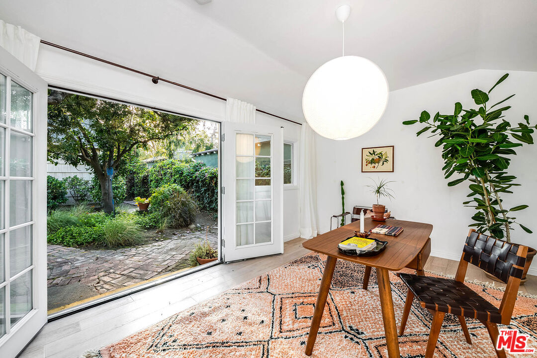 4740 Denny Ave, Toluca Lake