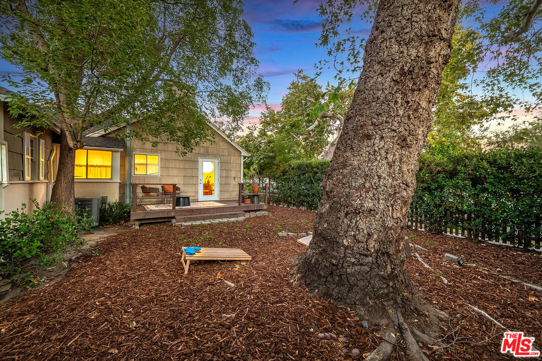 4740 Denny Ave, Toluca Lake