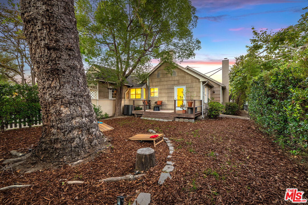 4740 Denny Ave, Toluca Lake