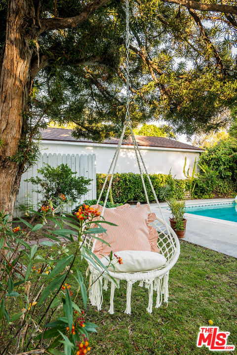 4740 Denny Ave, Toluca Lake
