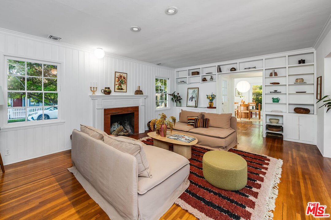 4740 Denny Ave, Toluca Lake