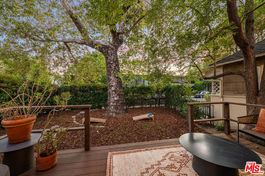 4740 Denny Ave, Toluca Lake