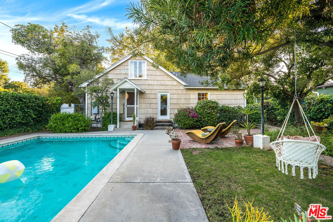 4740 Denny Ave, Toluca Lake