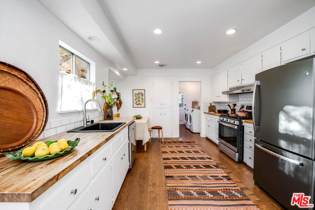 4740 Denny Ave, Toluca Lake