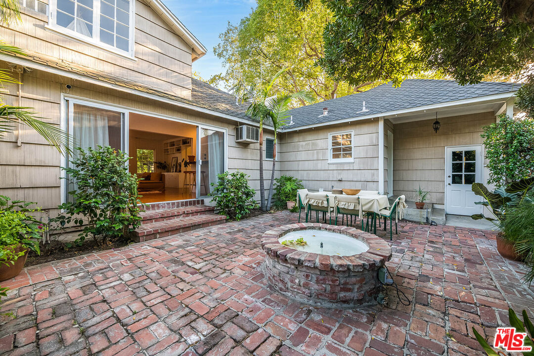 4740 Denny Ave, Toluca Lake