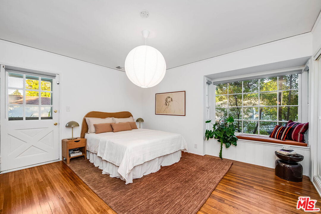 4740 Denny Ave, Toluca Lake
