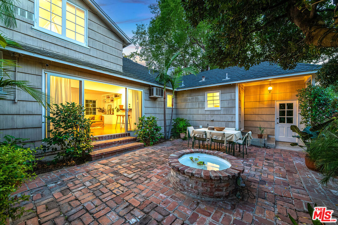 4740 Denny Ave, Toluca Lake