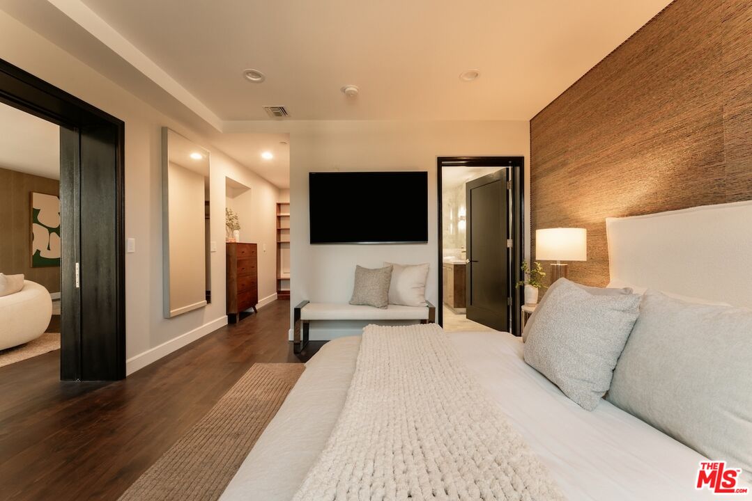 447 N Doheny Dr Unit: 101, Beverly Hills