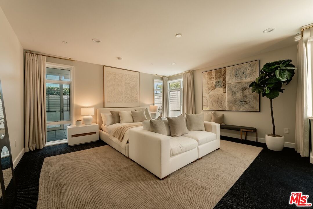 447 N Doheny Dr Unit: 101, Beverly Hills