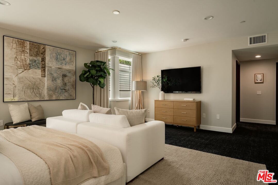 447 N Doheny Dr Unit: 101, Beverly Hills