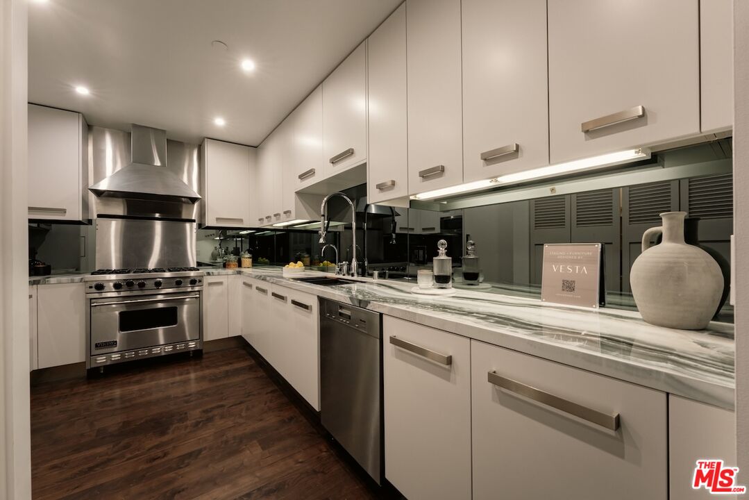 447 N Doheny Dr Unit: 101, Beverly Hills